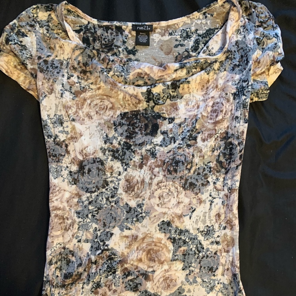 Light weight top